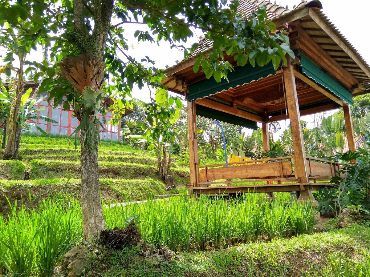 Jadul Village Resort Lembang Eksteriør bilde